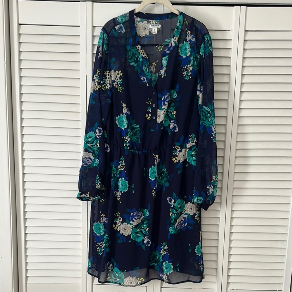 Old Navy Green Bishop Sleeve V-Neck Sundress